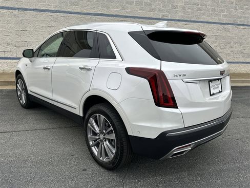 Certified 2023 Cadillac XT5 Premium Luxury w/ Technology Package image 5