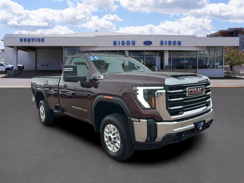 Used 2024 GMC Sierra 2500 SLE image 1