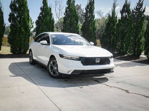 New 2026 Honda Accord EX-L image 2