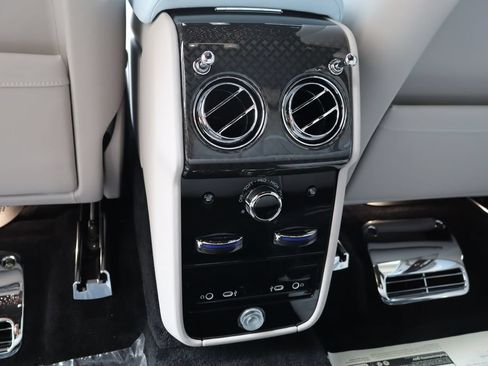New 2027 Rolls-Royce Cullinan Black Badge AWD/4WD image 14