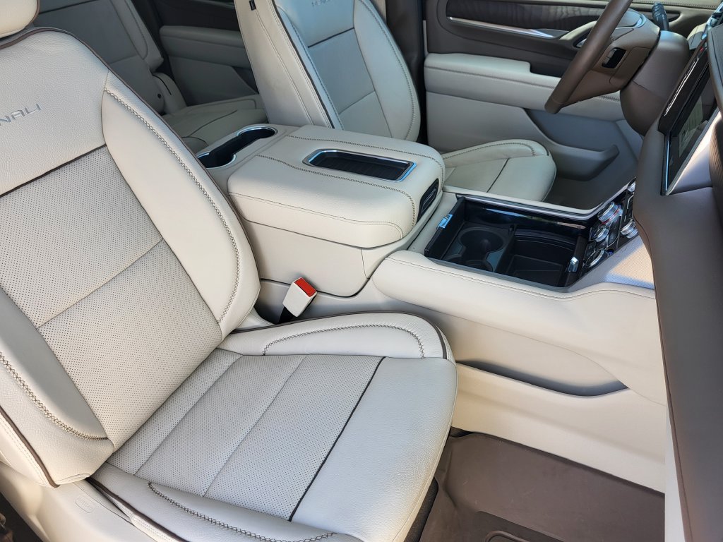 Used 2024 GMC Yukon XL Denali w/ Max Trailering Package AWD/4WD image 13