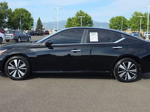 Used 2022 Nissan Altima 2.5 SV FWD image 5