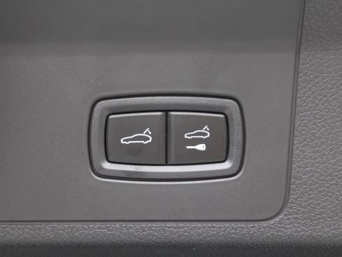 Certified 2025 Porsche Panamera 4 AWD/4WD image 35