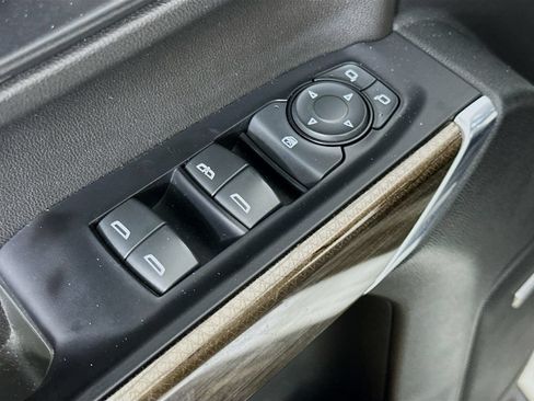 Used 2020 Chevrolet Silverado 1500 LT Trail Boss AWD/4WD image 19