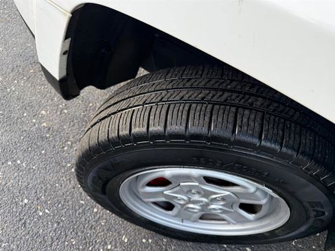 Used 2014 Jeep Patriot Sport image 24