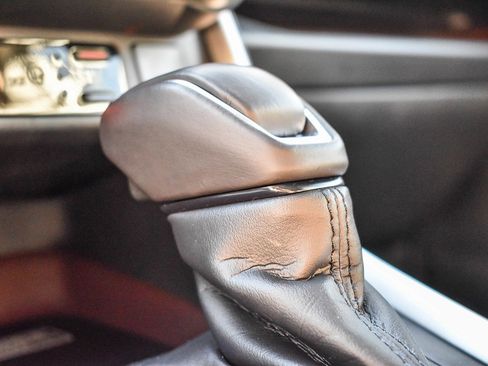 Used 2019 Toyota RAV4 Limited image 23