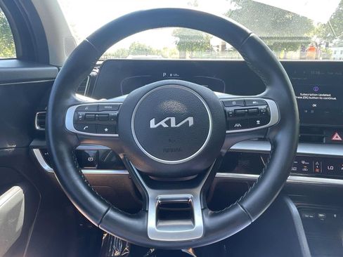 Used 2024 Kia Sportage EX FWD image 13