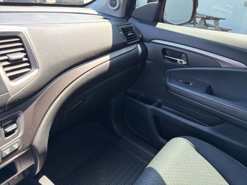 Used 2019 Honda Ridgeline Sport image 24