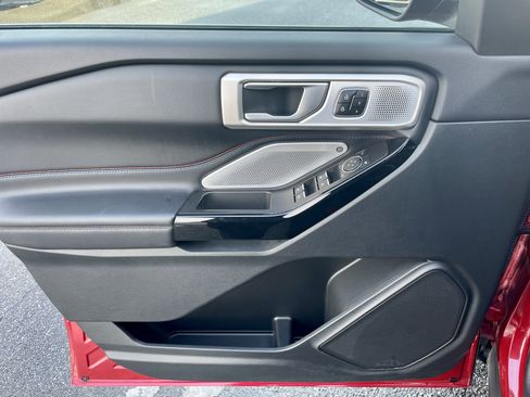 Used 2023 Ford Explorer ST w/ Equipment Group 401A image 12