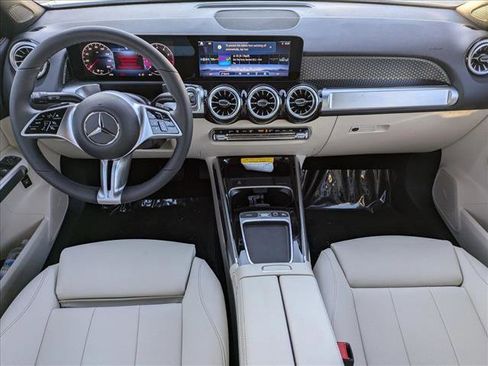 New 2026 Mercedes-Benz GLB 250 image 13