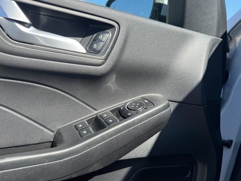 New 2025 Ford Escape SE w/ Class II Trailer Tow Package image 11