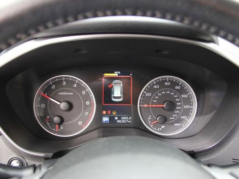 Used 2019 Subaru Ascent Premium image 21