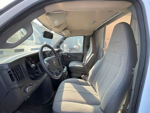 Used 2022 Chevrolet Express 3500 Work Van w/ Power Convenience Package image 28