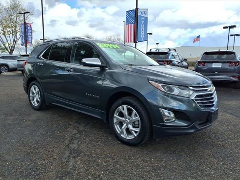 Used 2019 Chevrolet Equinox Premier image 3