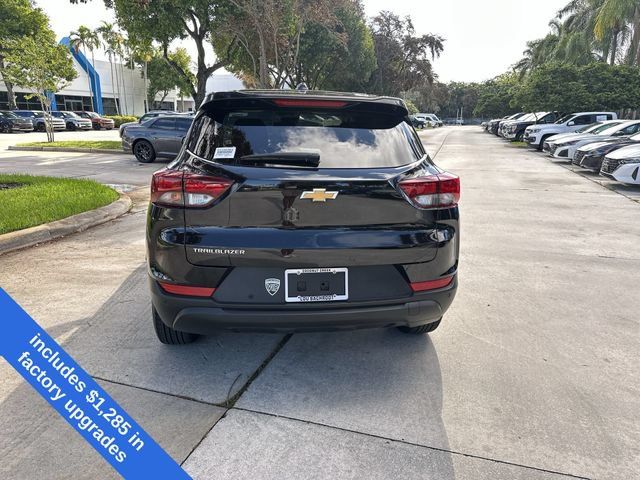 Used 2024 Chevrolet TrailBlazer LS w/ LS Convenience Package FWD image 33