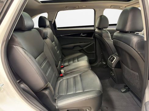 Used 2020 Kia Sorento SX FWD image 26