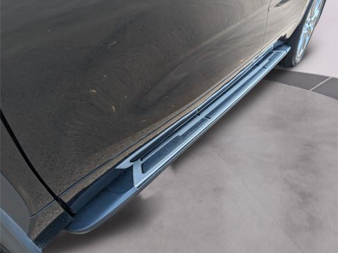 Used 2021 Toyota Highlander Limited image 11