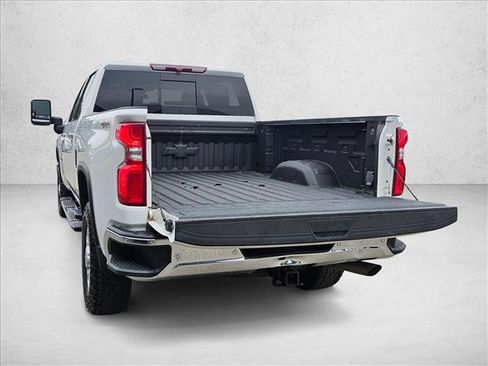 Used 2024 Chevrolet Silverado 2500 LTZ w/ LTZ Convenience Package AWD/4WD image 7