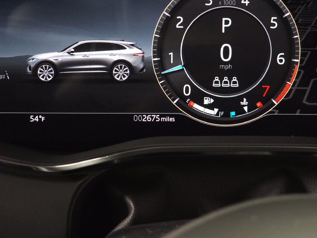 Used 2025 Jaguar F-PACE R-Dynamic S AWD/4WD image 24