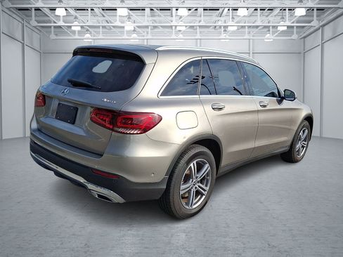 Used 2021 Mercedes-Benz GLC 300 4MATIC image 6