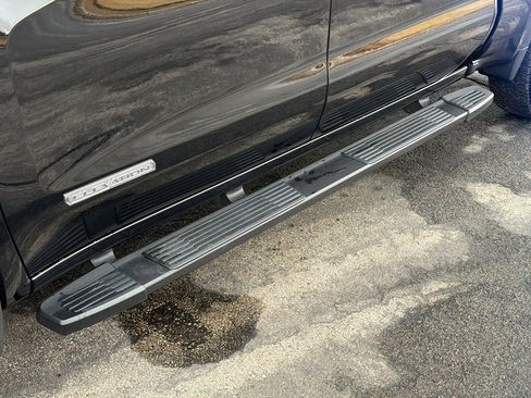 Used 2024 GMC Sierra 1500 Elevation w/ Elevation Premium Package image 9