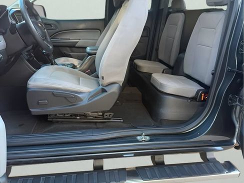 Used 2017 Chevrolet Colorado W/T w/ Custom Special Edition RWD image 5