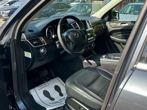 Used 2012 Mercedes-Benz ML 350 ML 350 AWD 4MATIC 4DR SUV image 12