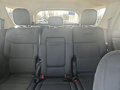 Used 2025 Ford Explorer Active image 10