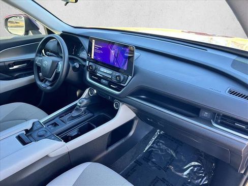 Certified 2025 Toyota Grand Highlander Hybrid LE image 23