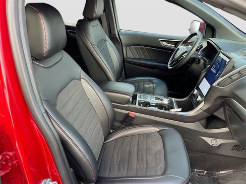 Used 2024 Ford Edge ST-Line image 27