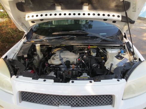 Used 2008 Chevrolet Uplander FWD image 4