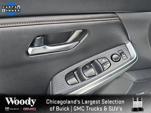 Used 2023 Nissan Sentra SR w/ SR Premium Package image 12