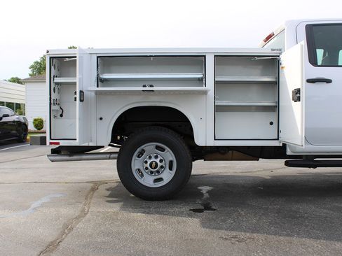 Used 2024 Chevrolet Silverado 2500 W/T RWD image 12