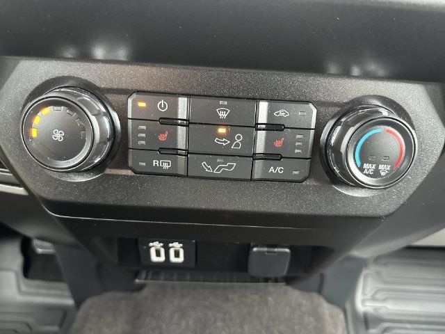 Used 2019 Ford F150 XLT w/ Equipment Group 302A Luxury AWD/4WD image 18