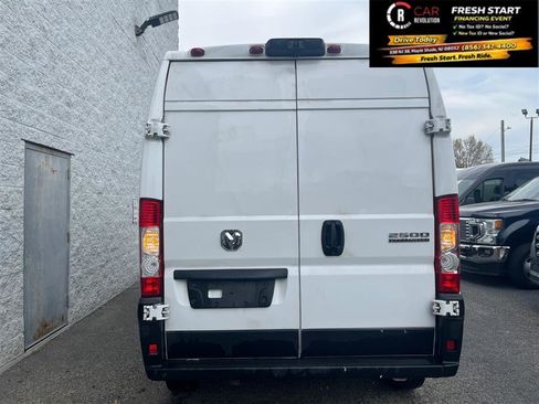 Used 2023 RAM ProMaster 2500 image 5