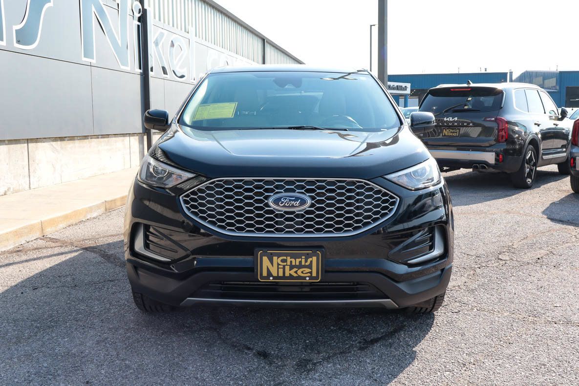 Used 2024 Ford Edge SEL AWD/4WD image 2