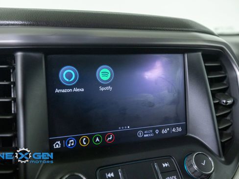 Used 2021 GMC Acadia AT4 w/ LPO, 'HIT The Road' Package AWD/4WD image 21