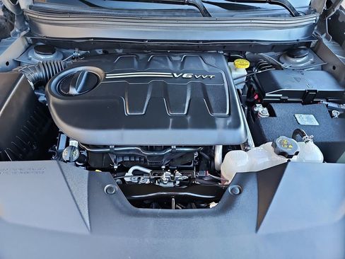 Used 2019 Jeep Cherokee Latitude Plus image 21