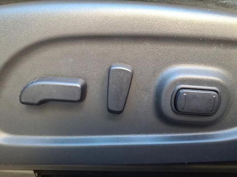 Used 2020 Nissan Murano SV image 25