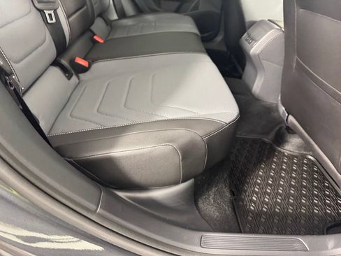 Used 2025 Volkswagen Jetta SEL FWD image 34