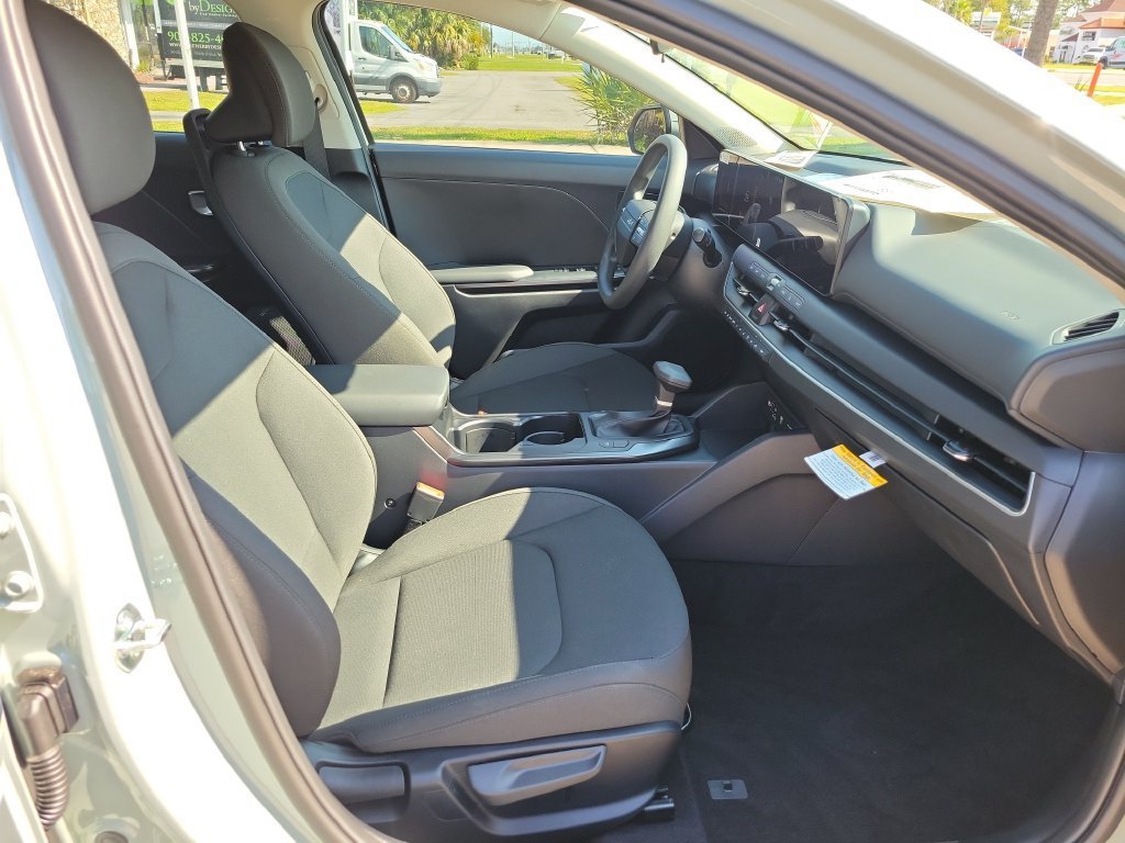 New 2026 Kia K4 FWD image 7
