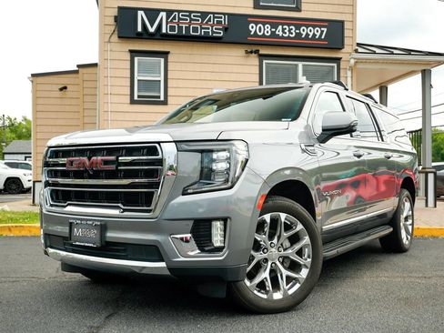 Used 2021 GMC Yukon XL SLT w/ Rear Media and Nav Package AWD/4WD image 1