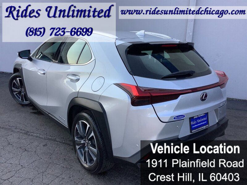 Used 2019 Lexus UX 250h w/ Premium Package AWD/4WD image 4