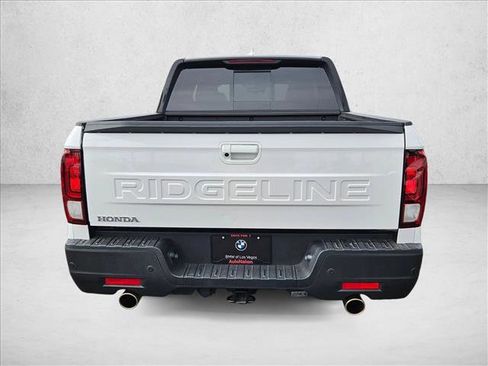 Used 2025 Honda Ridgeline Black Edition image 7