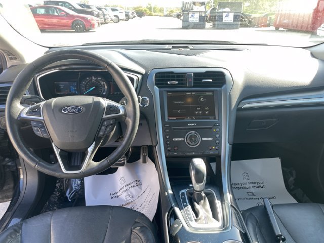 Used 2016 Ford Fusion Titanium FWD image 22