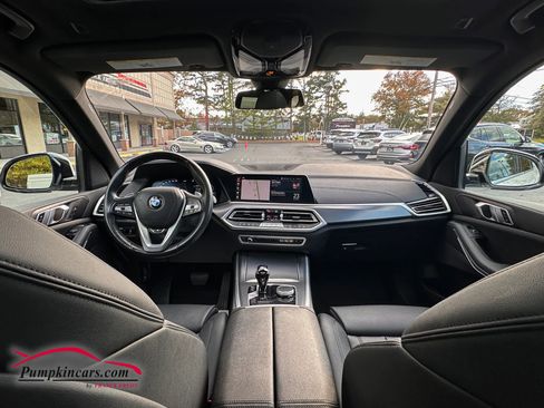 Used 2022 BMW X5 xDrive40i w/ Climate Comfort Package image 7