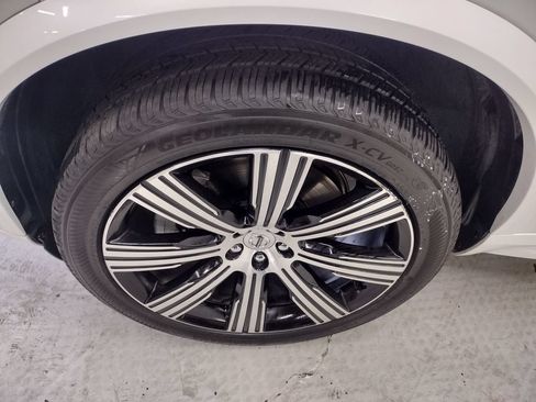Used 2022 Volvo XC90 T8 Inscription AWD/4WD image 5