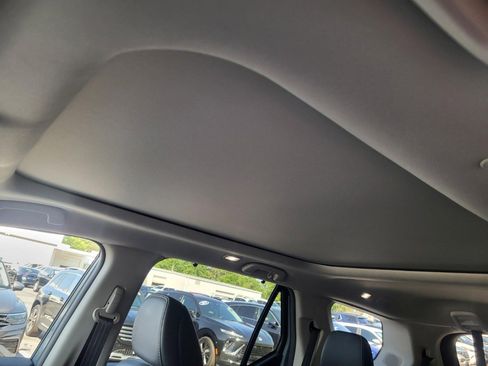 Certified 2024 Honda Pilot Touring image 12