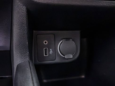 Used 2024 Nissan Kicks S image 29