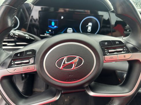 Used 2021 Hyundai Elantra SEL w/ Convenience + Premium Package FWD image 18